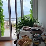 Bed & Breakfast Shiverty 4*