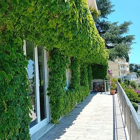 Shiverty Bed & Breakfast Pieve Ligure